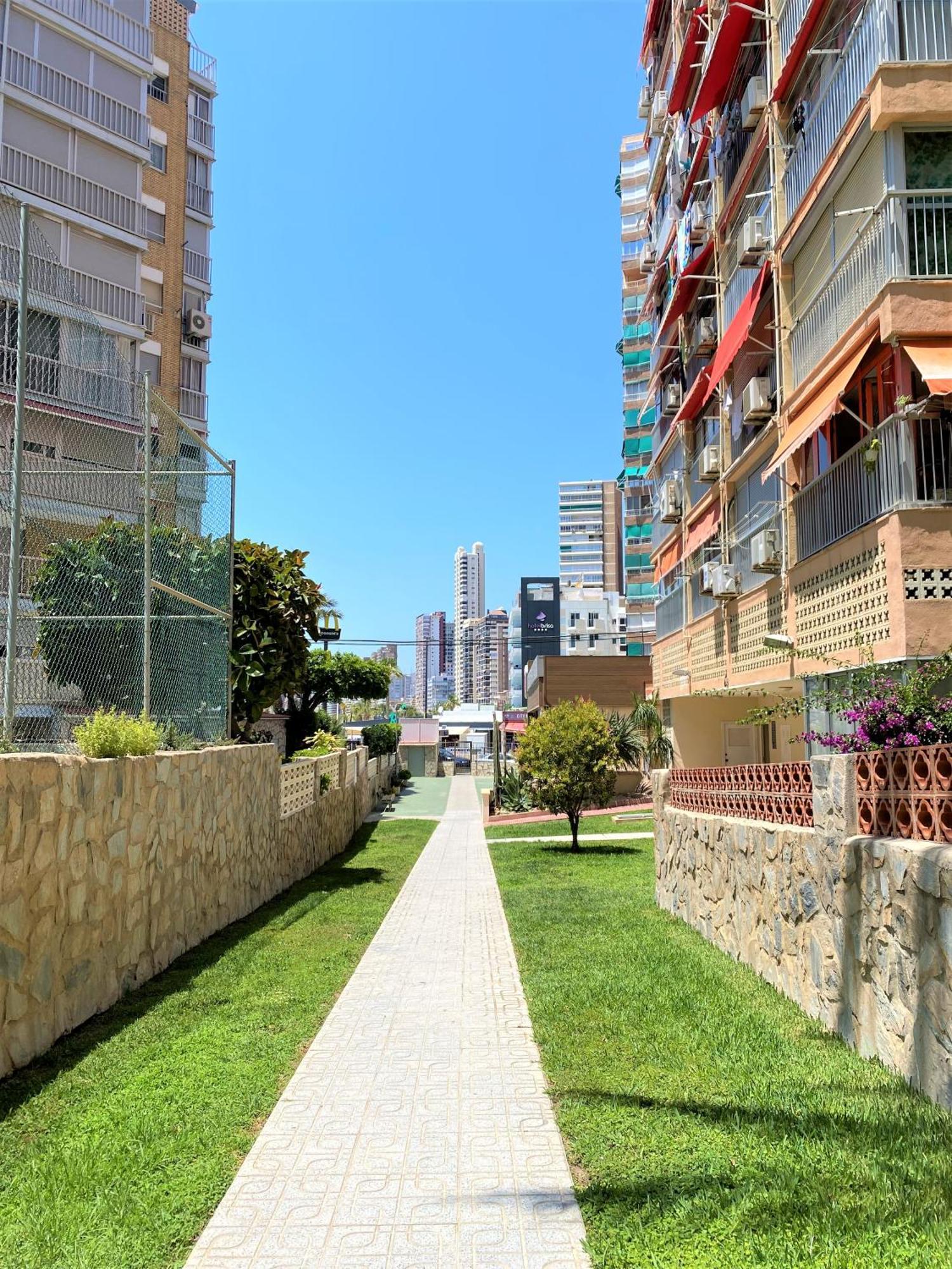 Carabelas Apartments Μπένιντορμ Εξωτερικό φωτογραφία